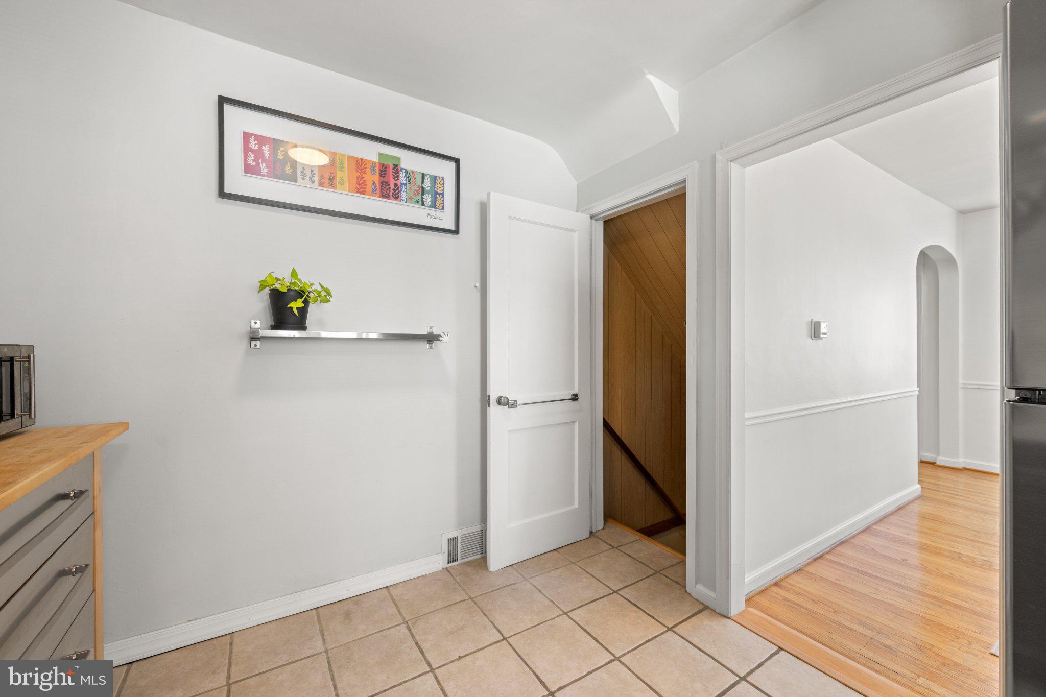 607 LATHAM DRIVE
