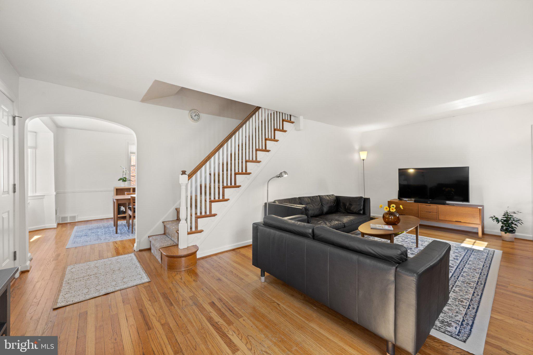 607 LATHAM DRIVE