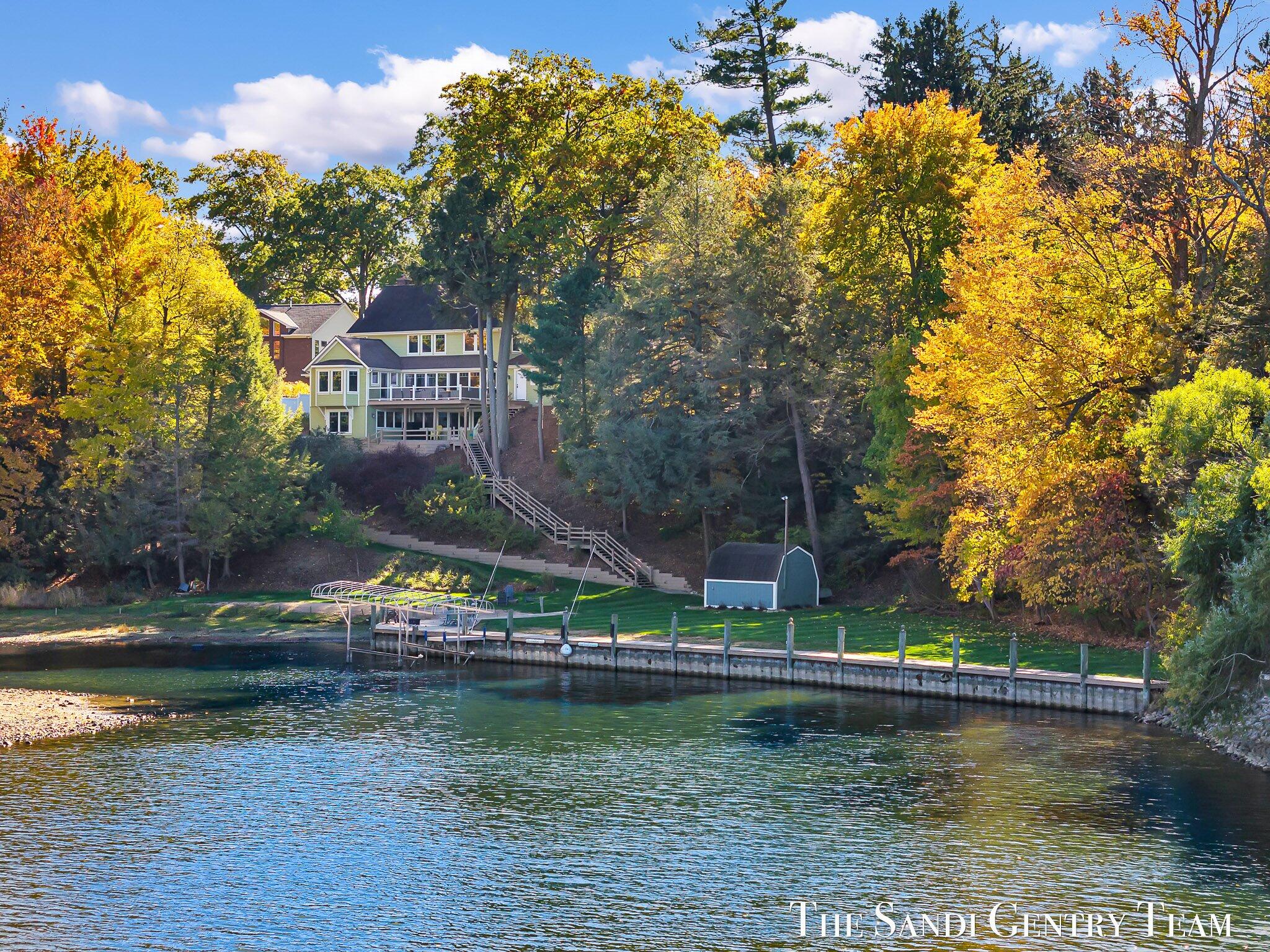 18886 Greenwood Court