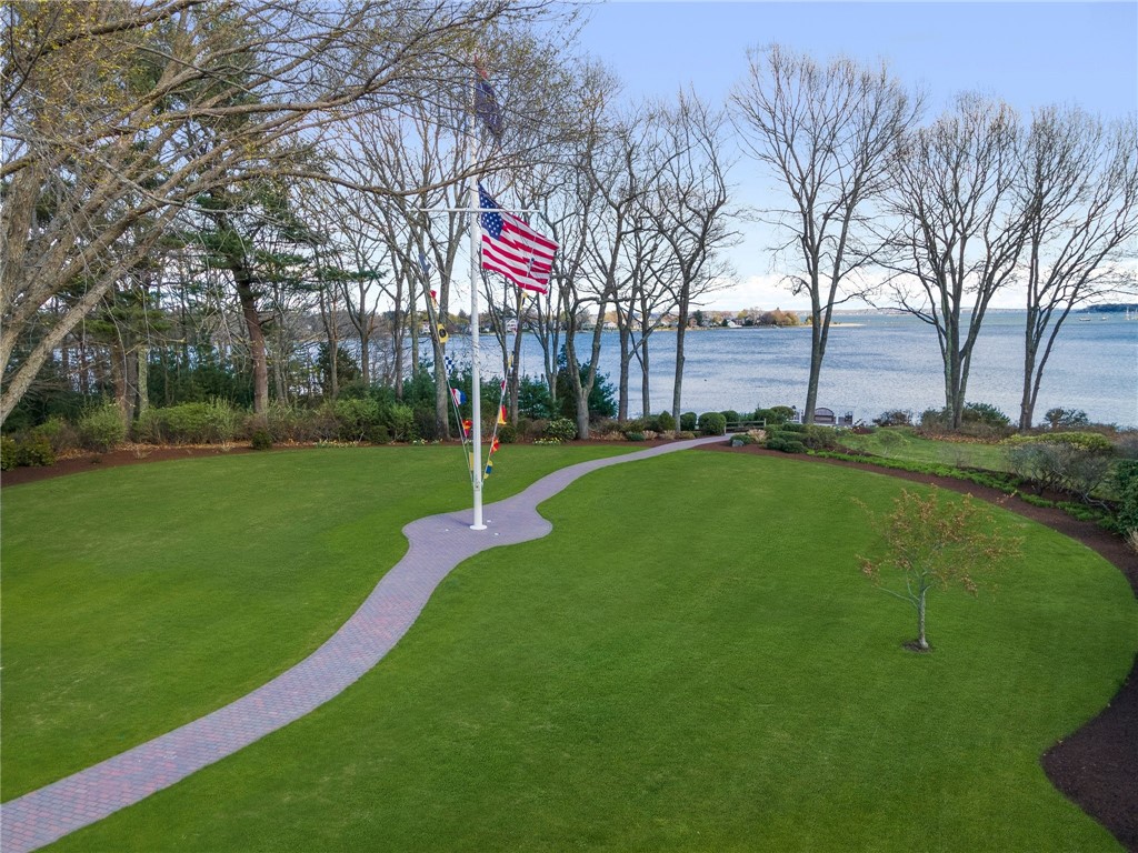 31 Sea Grass Way