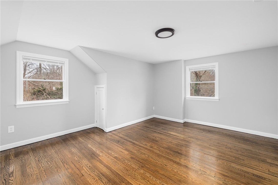 25 Ridgeway Drive