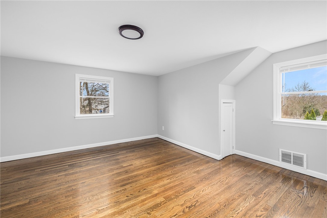 25 Ridgeway Drive