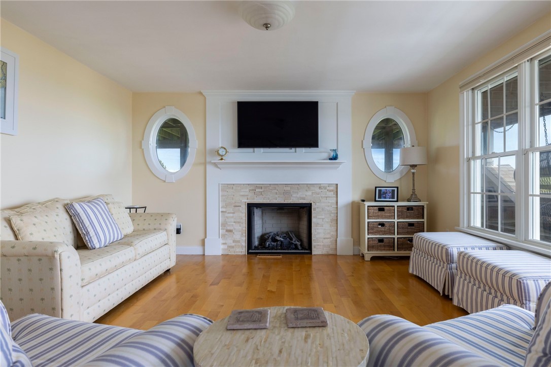 450 East Beach Road