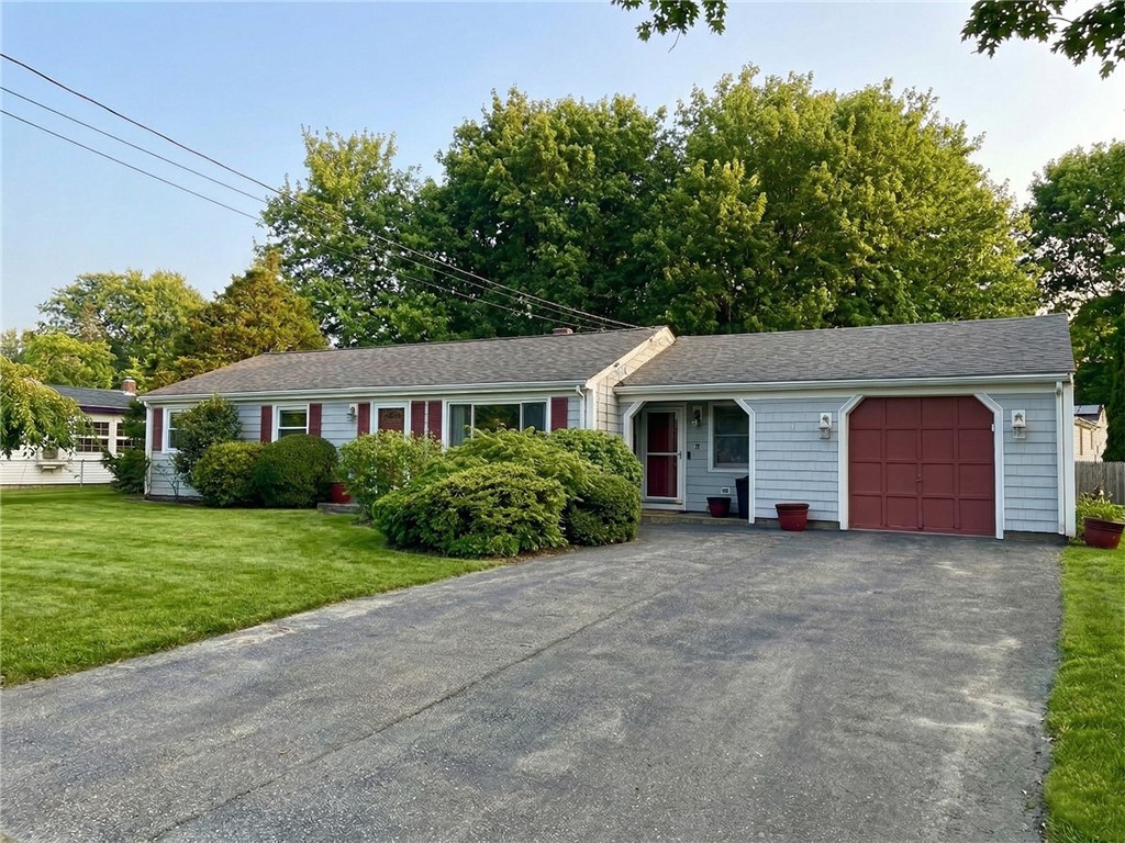9 Spruce Avenue