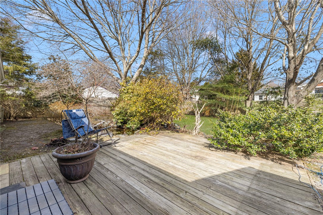 9 Spruce Avenue
