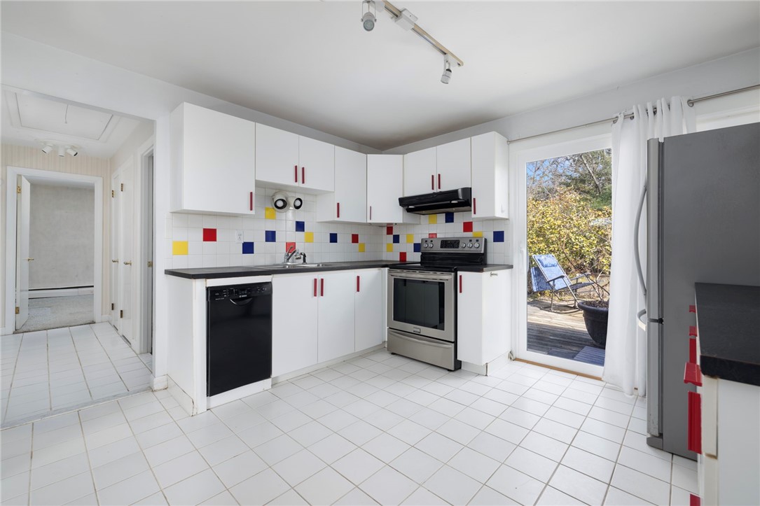 9 Spruce Avenue