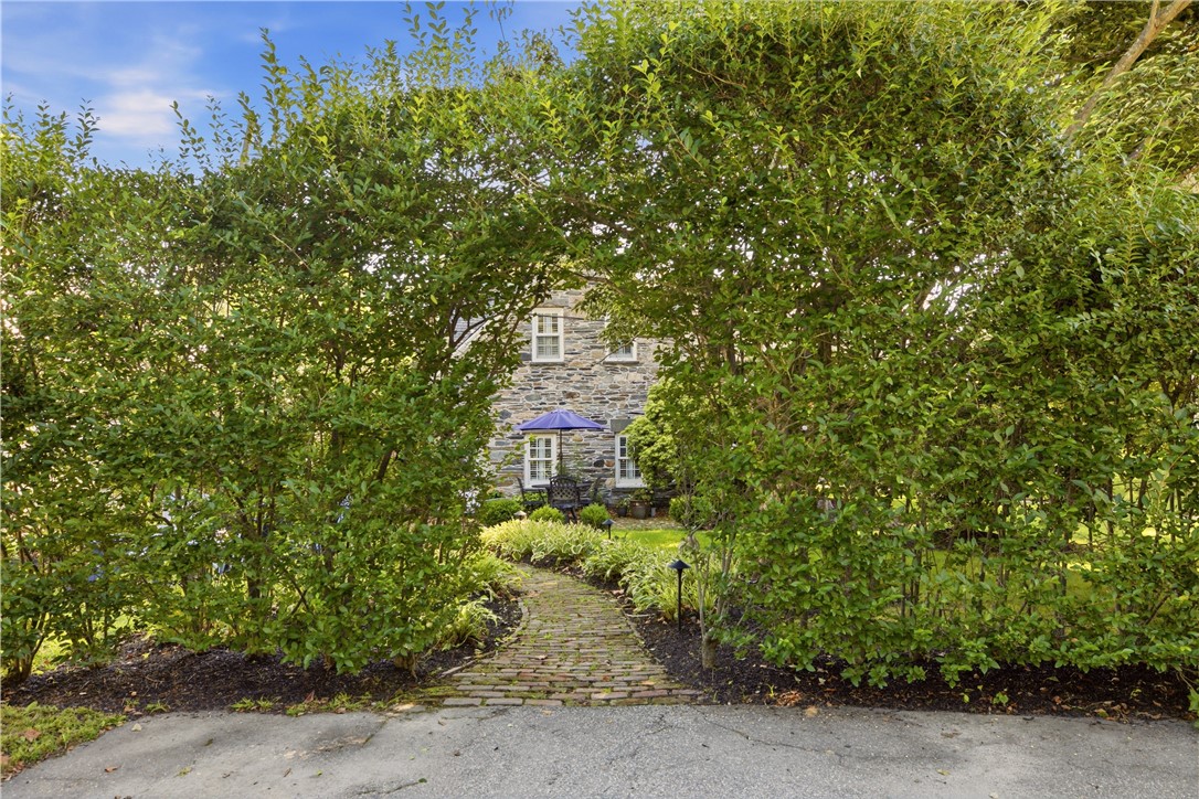 453 Bellevue Avenue CH