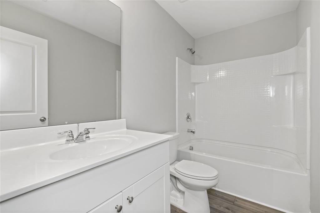 2160 Lanier Harbor Pointe