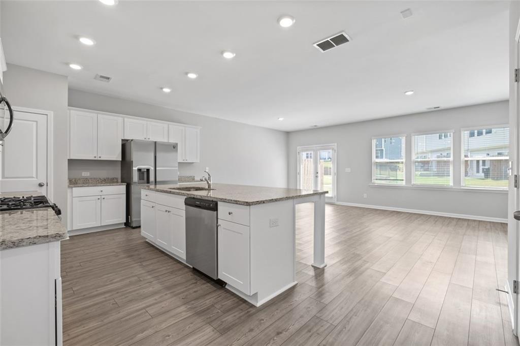 2160 Lanier Harbor Pointe
