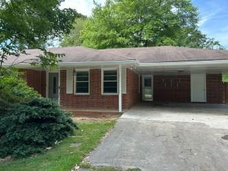 1215 Eastview Road