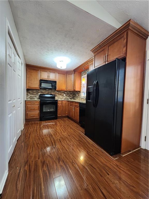 782 Bankshire Drive