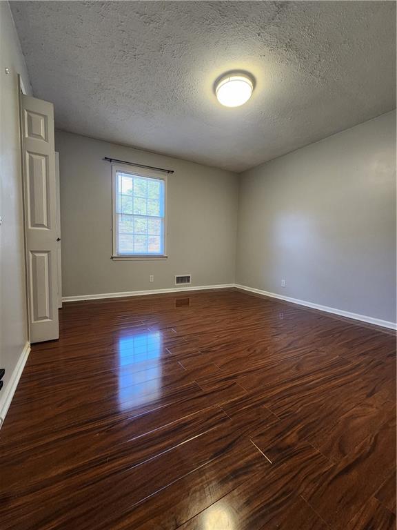 782 Bankshire Drive