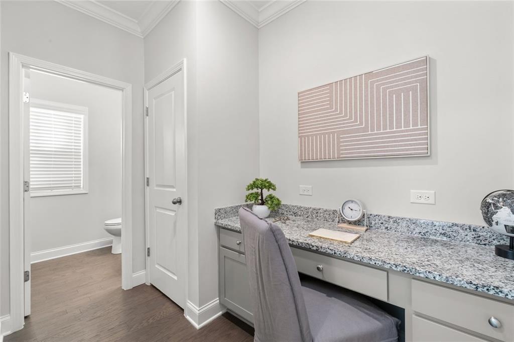3715 Via Nuova Lane