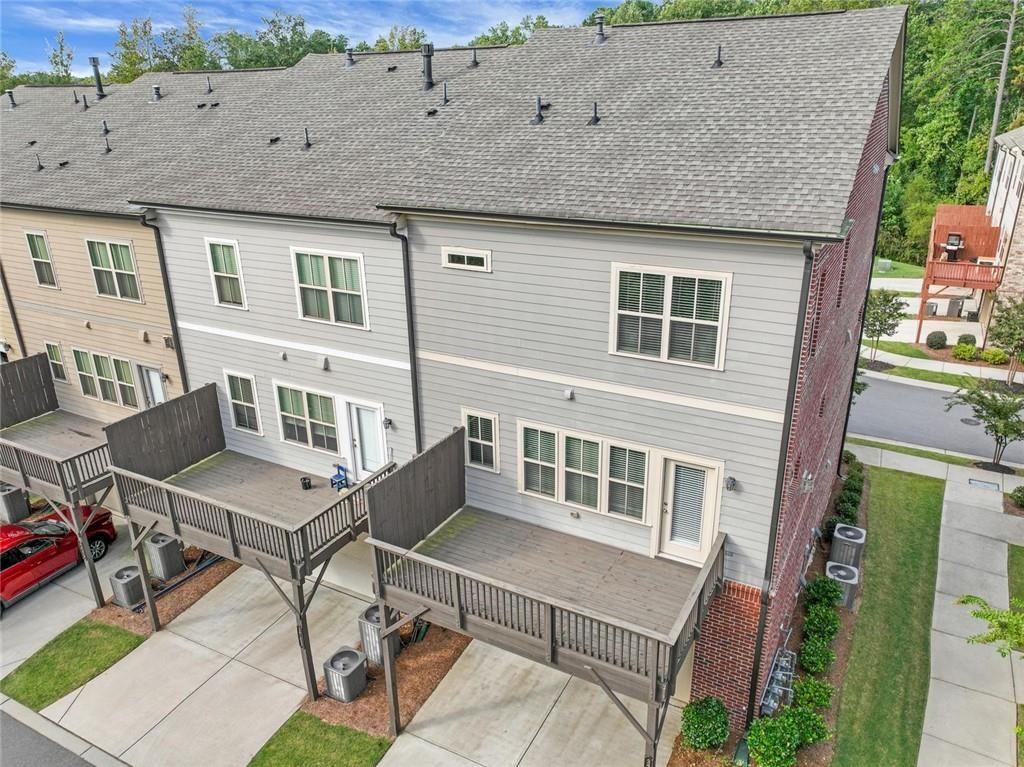 3715 Via Nuova Lane