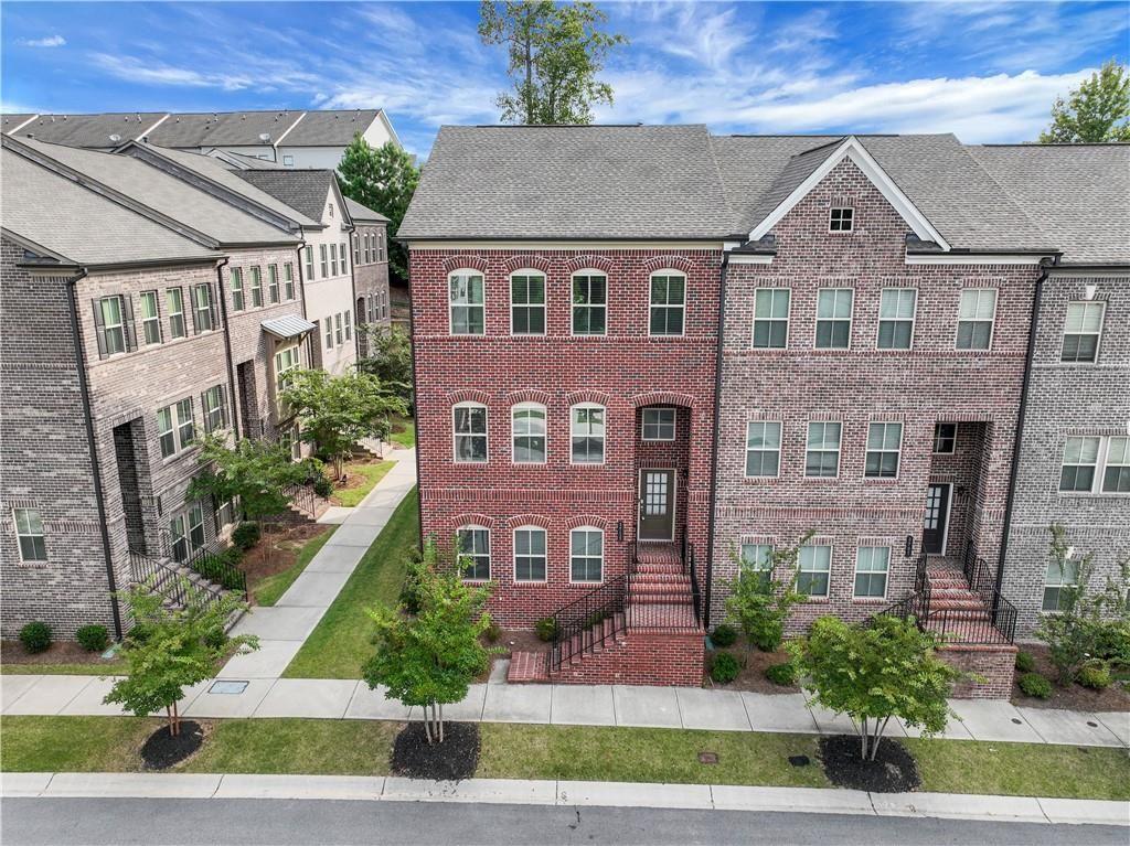 3715 Via Nuova Lane