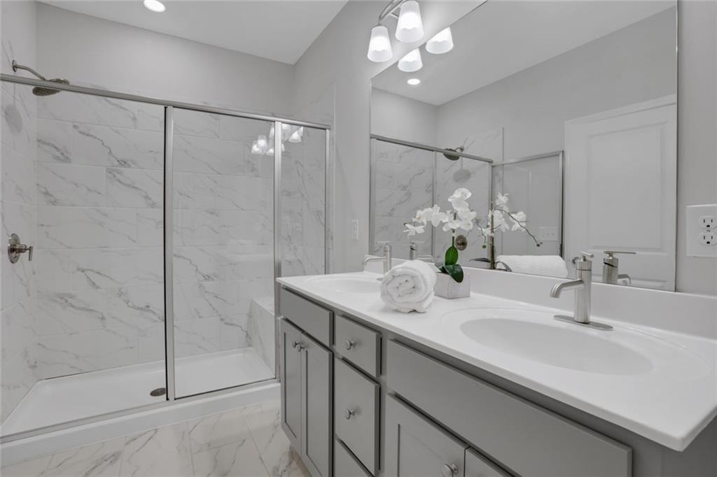 3715 Via Nuova Lane