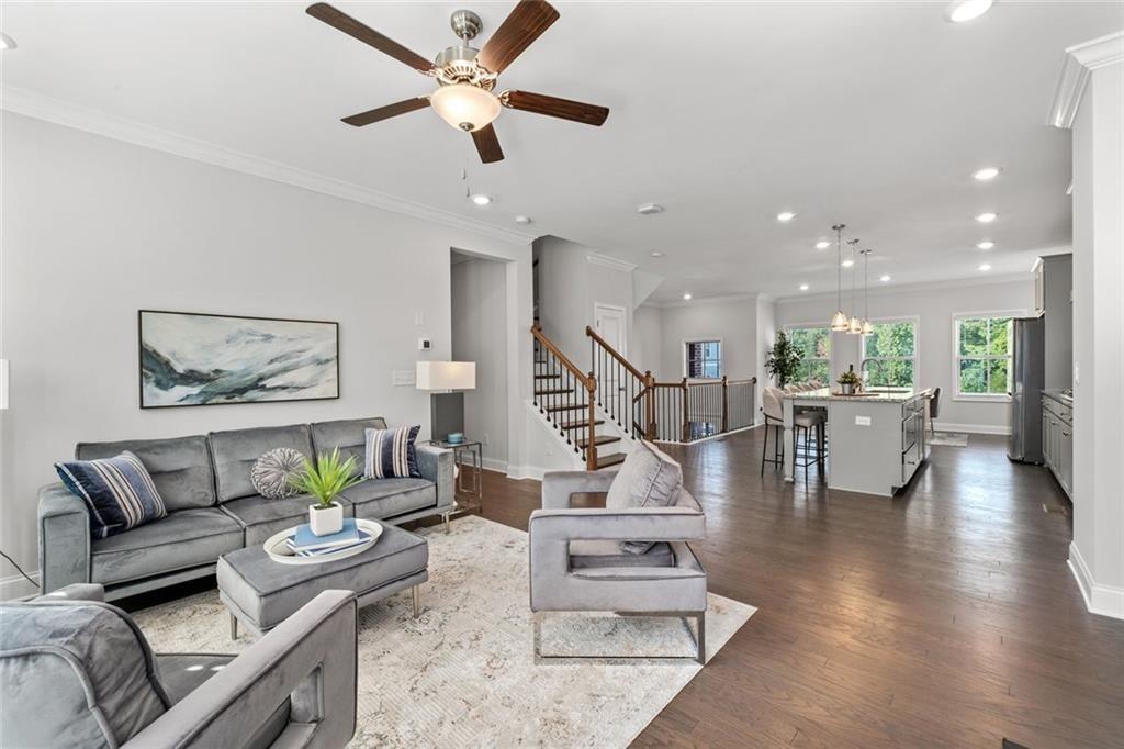 3715 Via Nuova Lane
