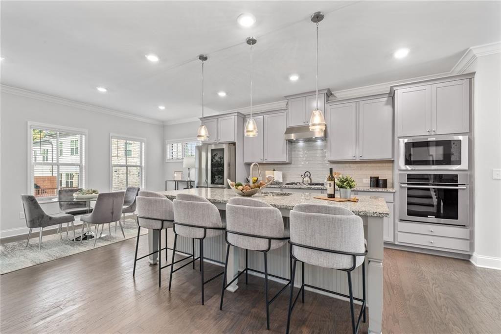 3715 Via Nuova Lane