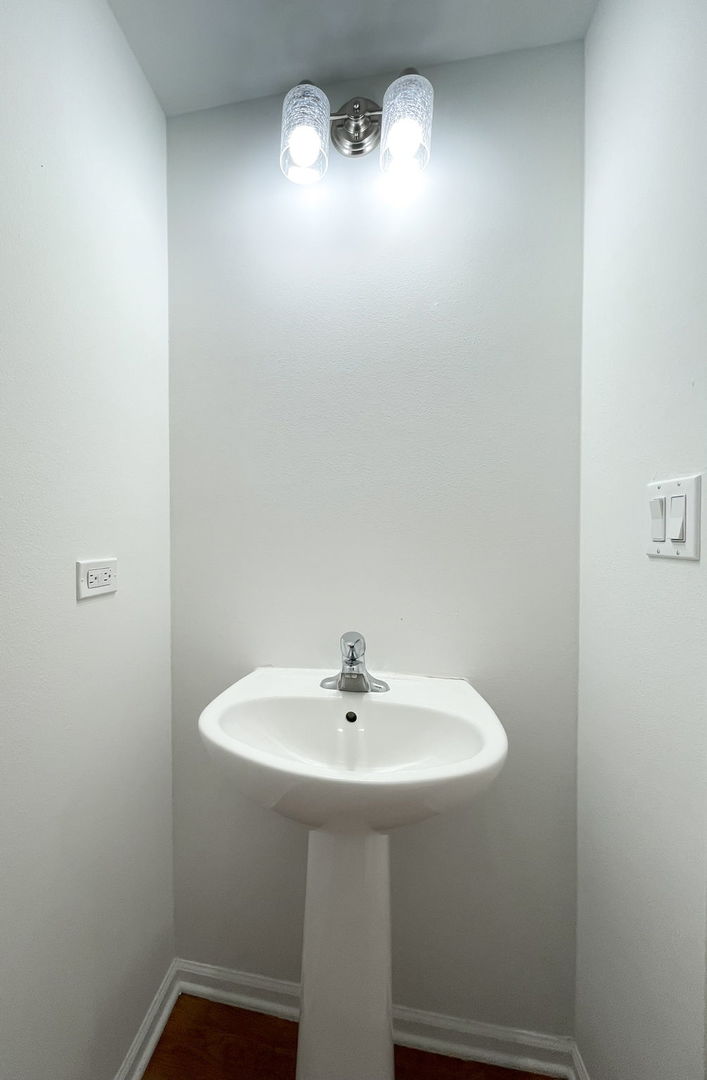 635 Conservatory Lane Unit: 635