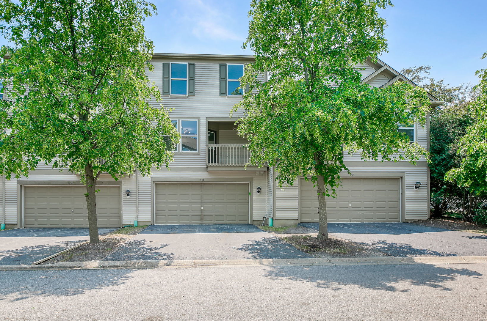 635 Conservatory Lane Unit: 635