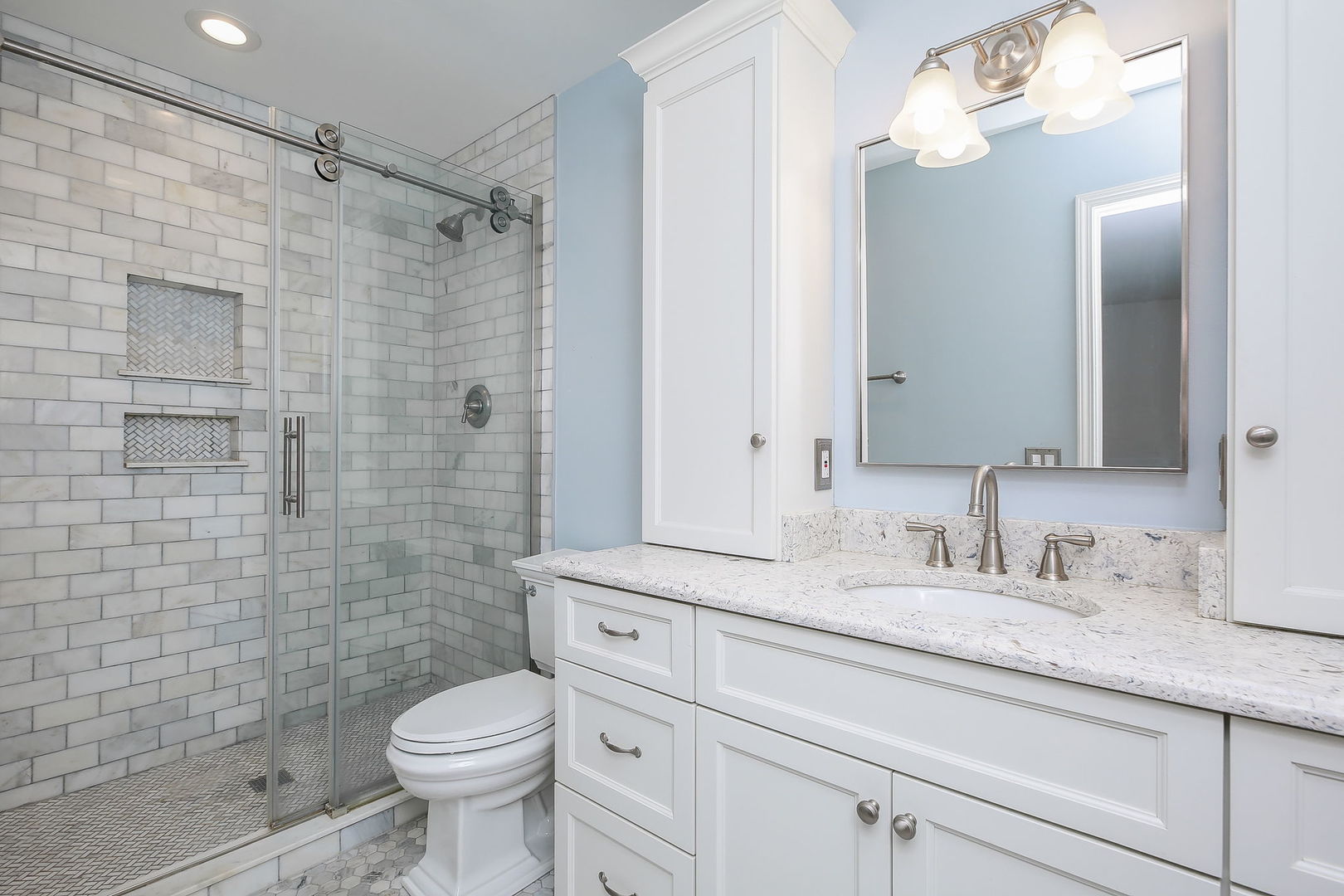 25W275 Woodstock Court