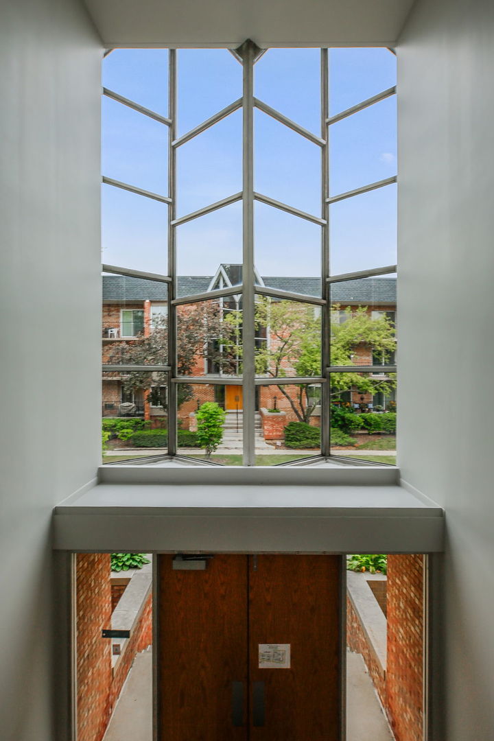 1001 N Mill Street Unit: 211