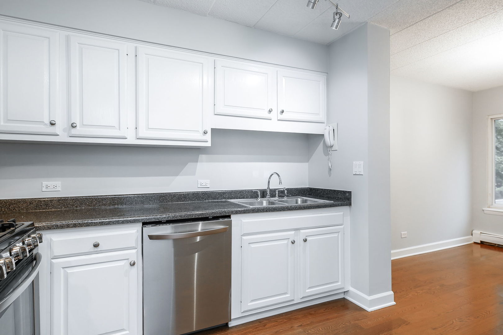 1001 N Mill Street Unit: 211