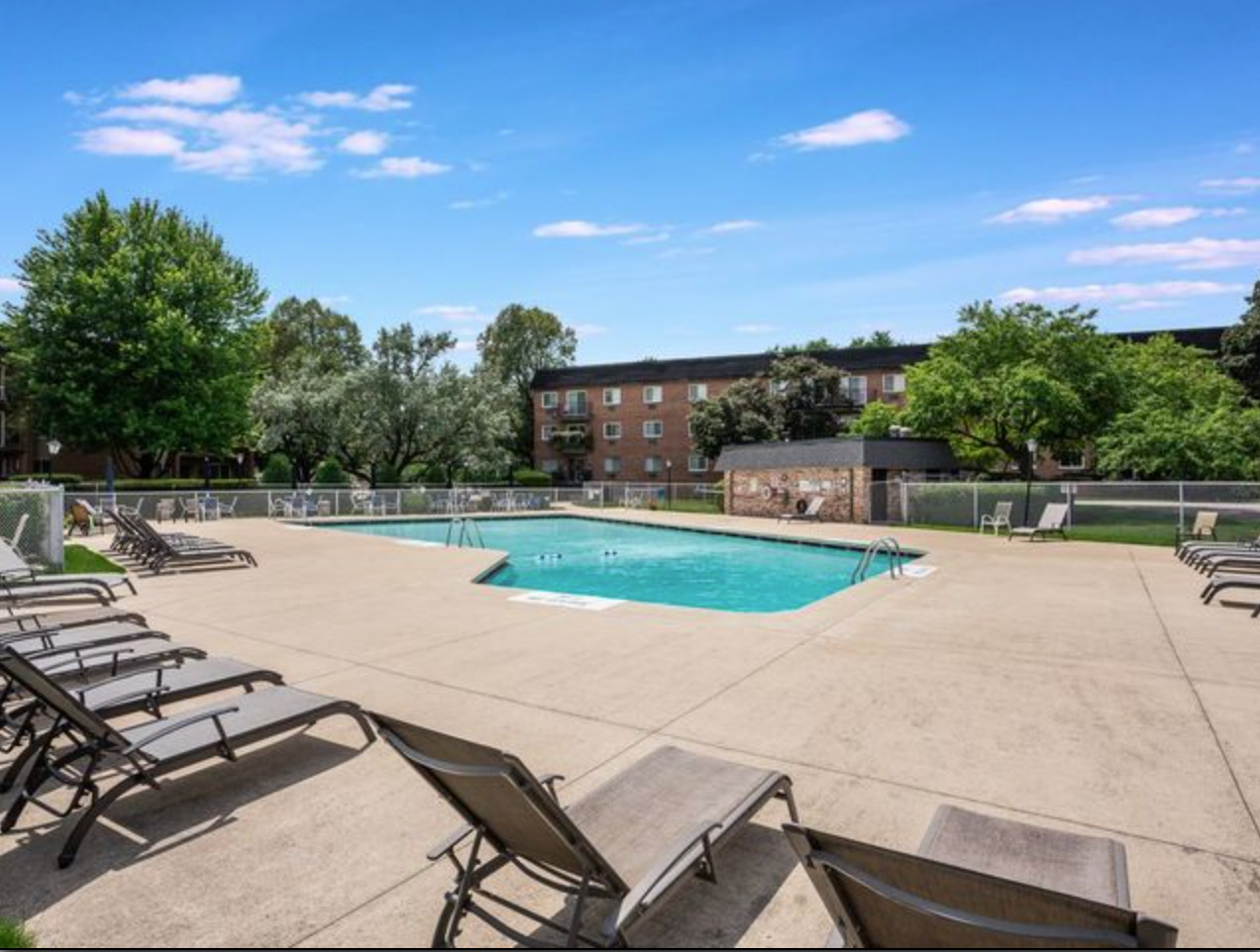 1001 N Mill Street Unit: 211