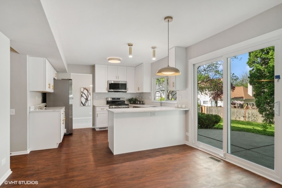1759 NAPOLEON Drive