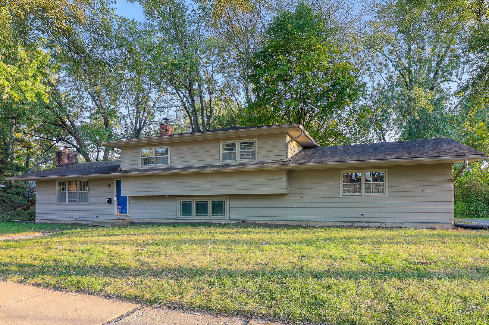 116 Waxwing Avenue