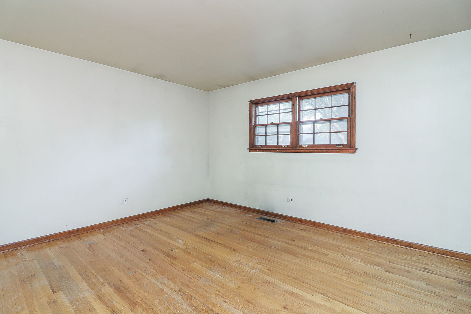 116 Waxwing Avenue