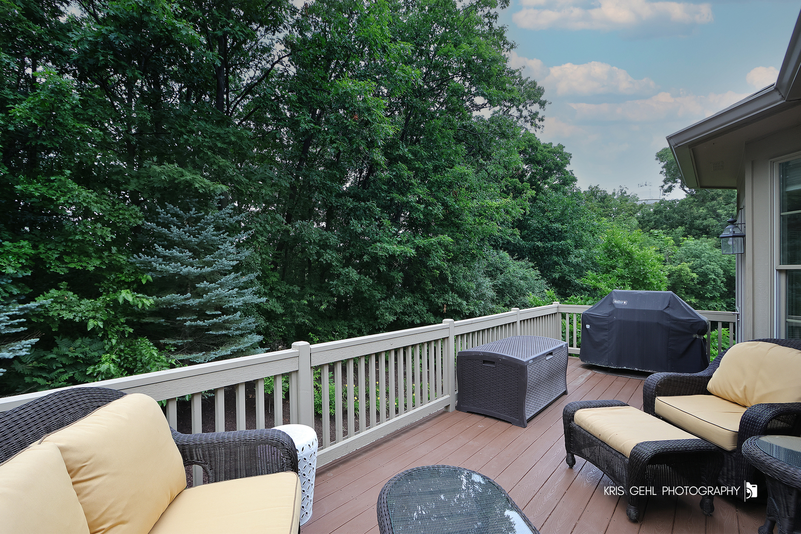 835 Woodglen Lane