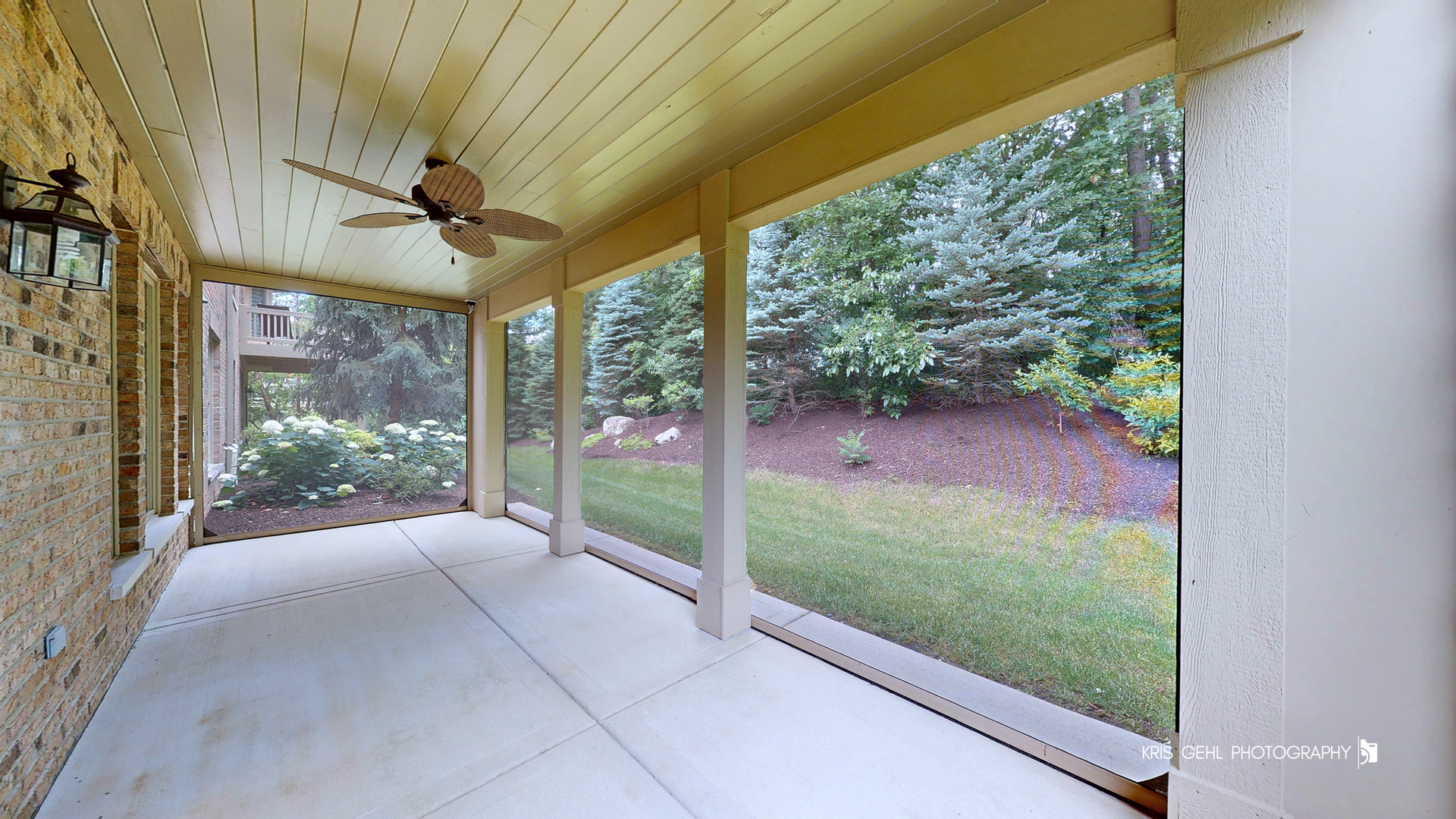 835 Woodglen Lane