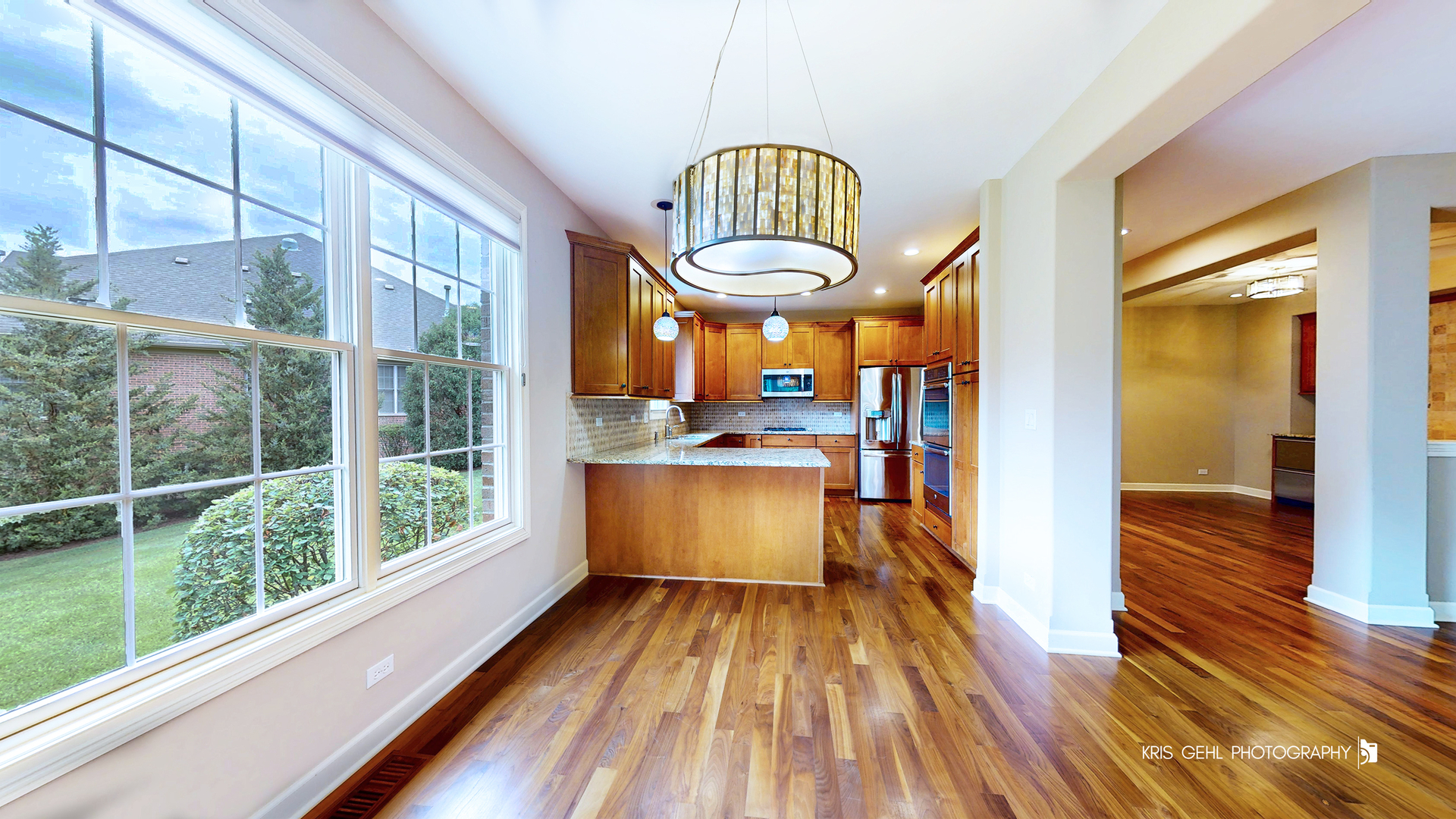 835 Woodglen Lane