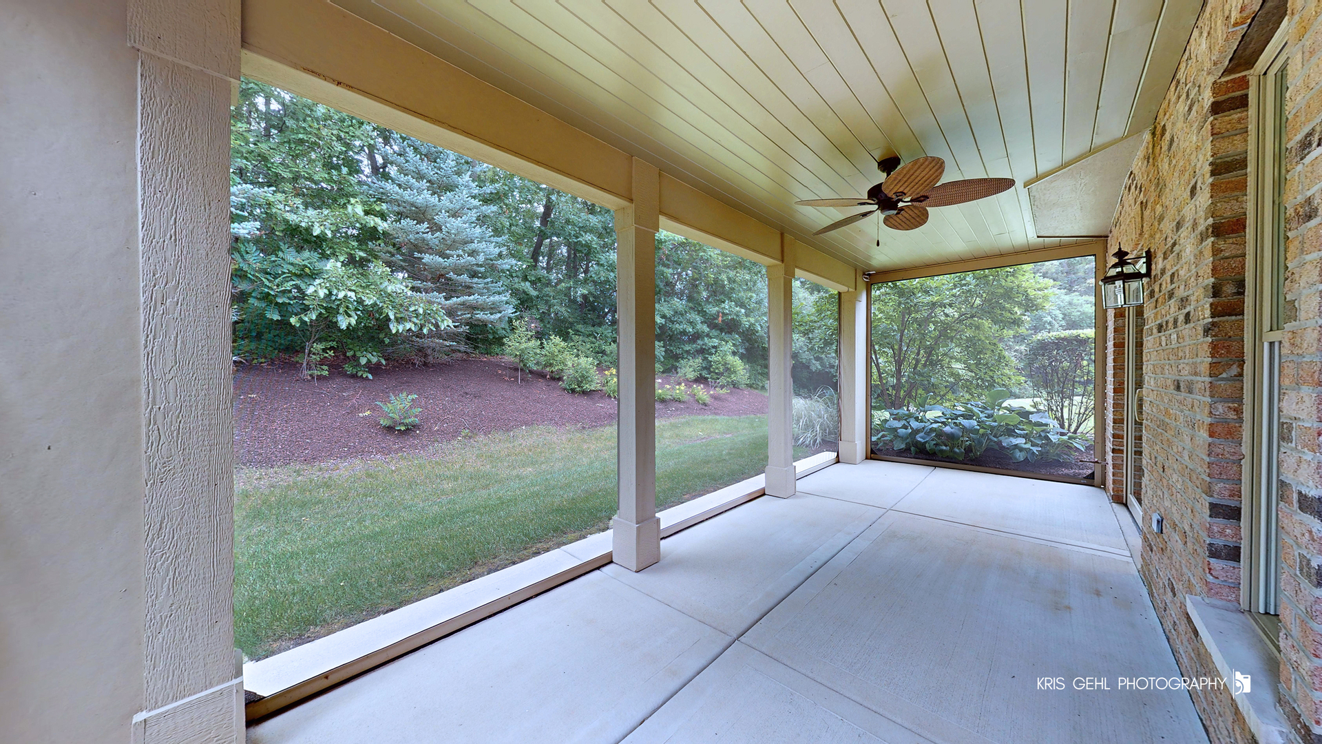 835 Woodglen Lane
