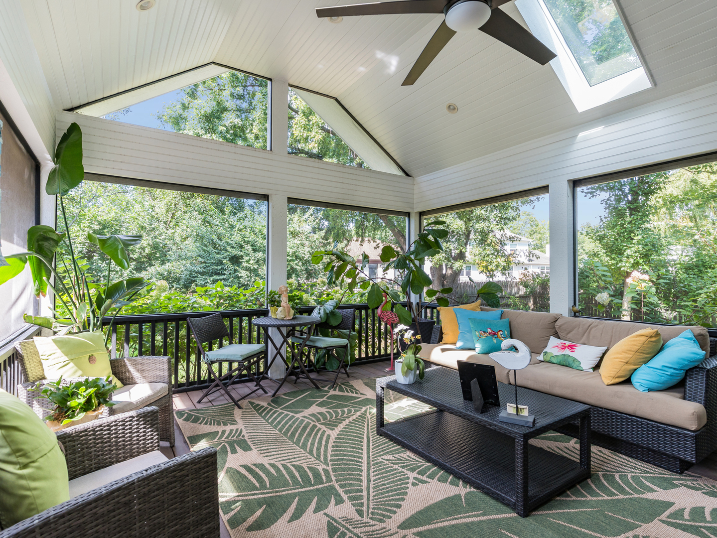 1437 Pinetree Drive