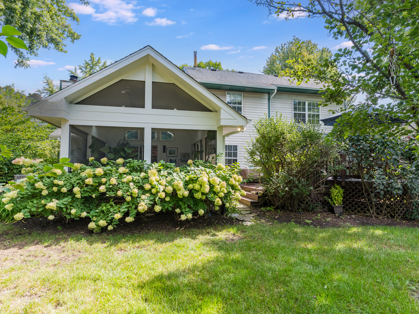 1437 Pinetree Drive