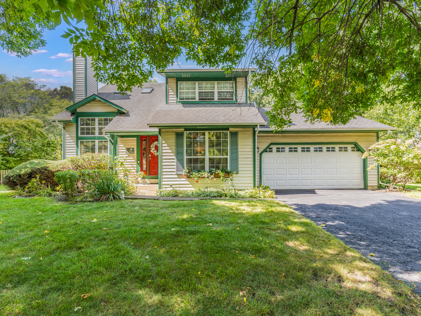1437 Pinetree Drive