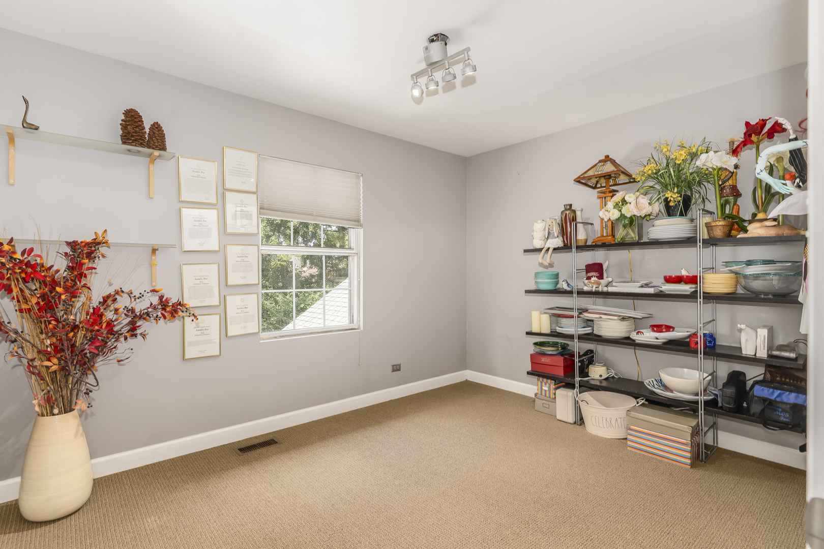 1437 Pinetree Drive