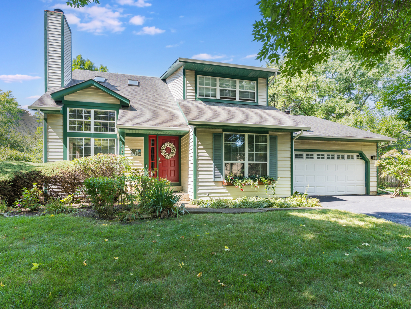 1437 Pinetree Drive
