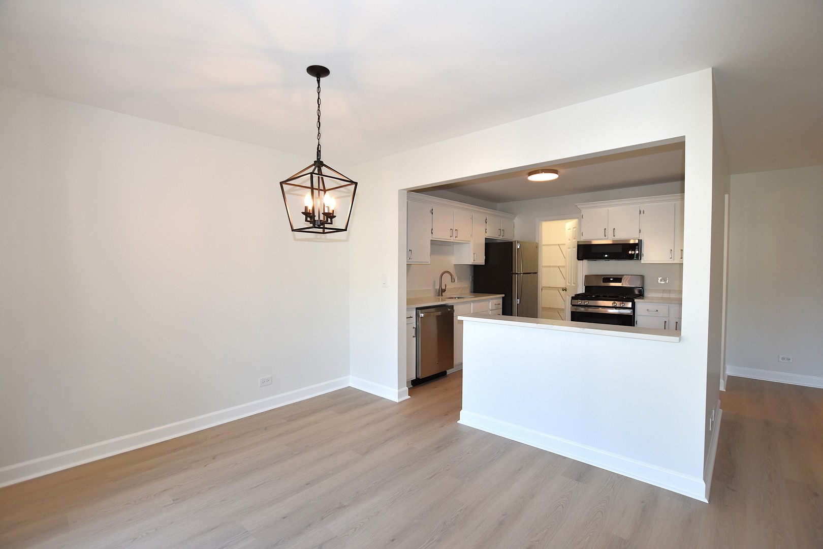 43 Glencoe Court Unit: 202B