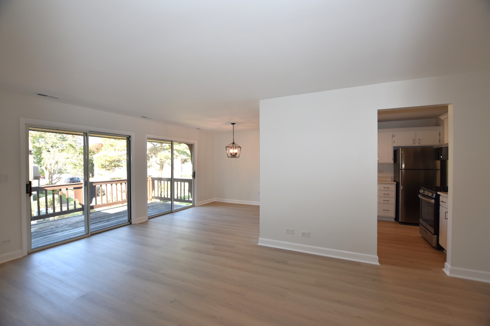 43 Glencoe Court Unit: 202B