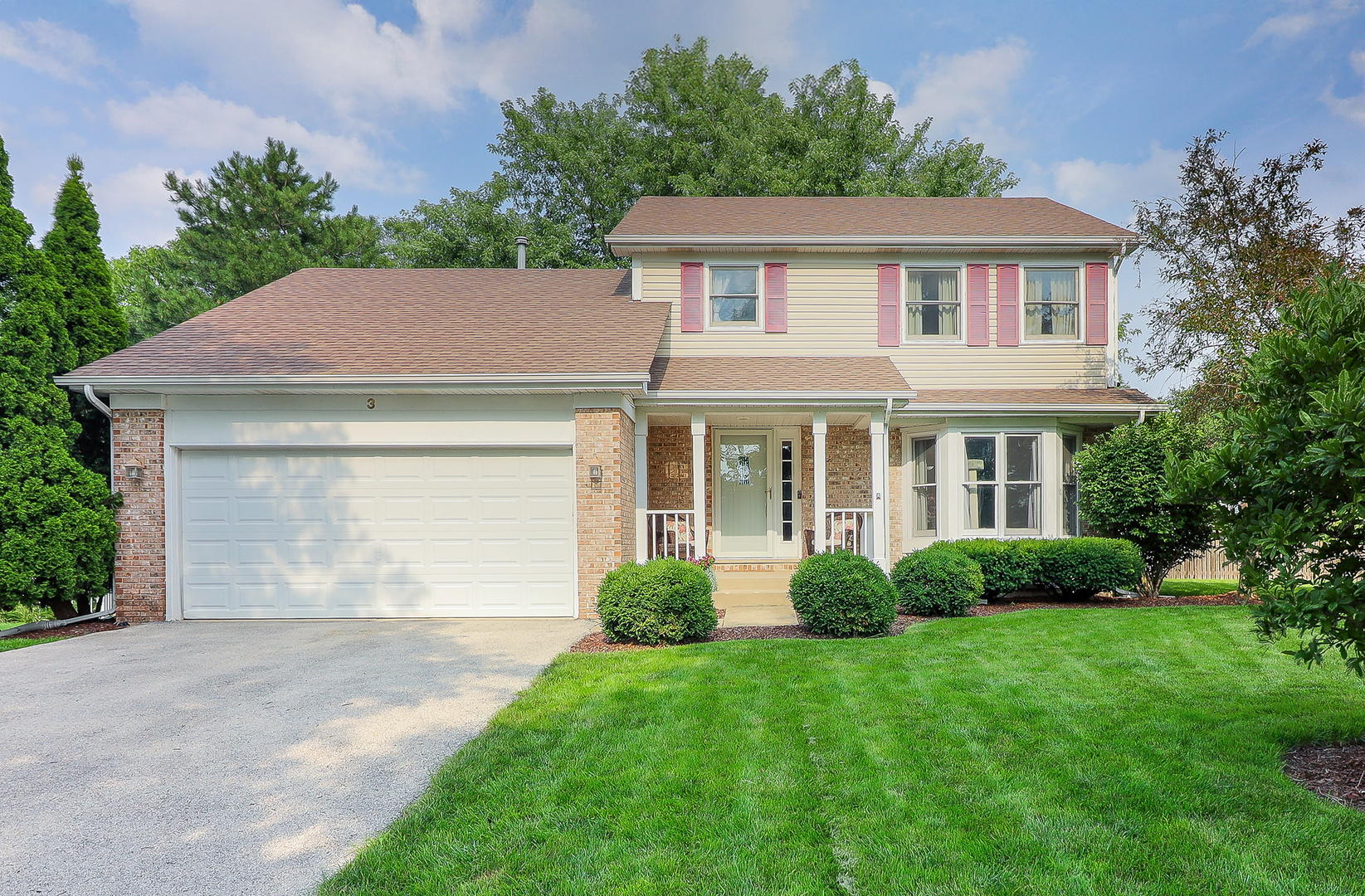 3 Hickory Oaks Court