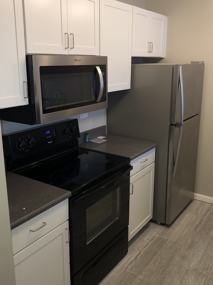 511 Aurora Avenue Unit: 116
