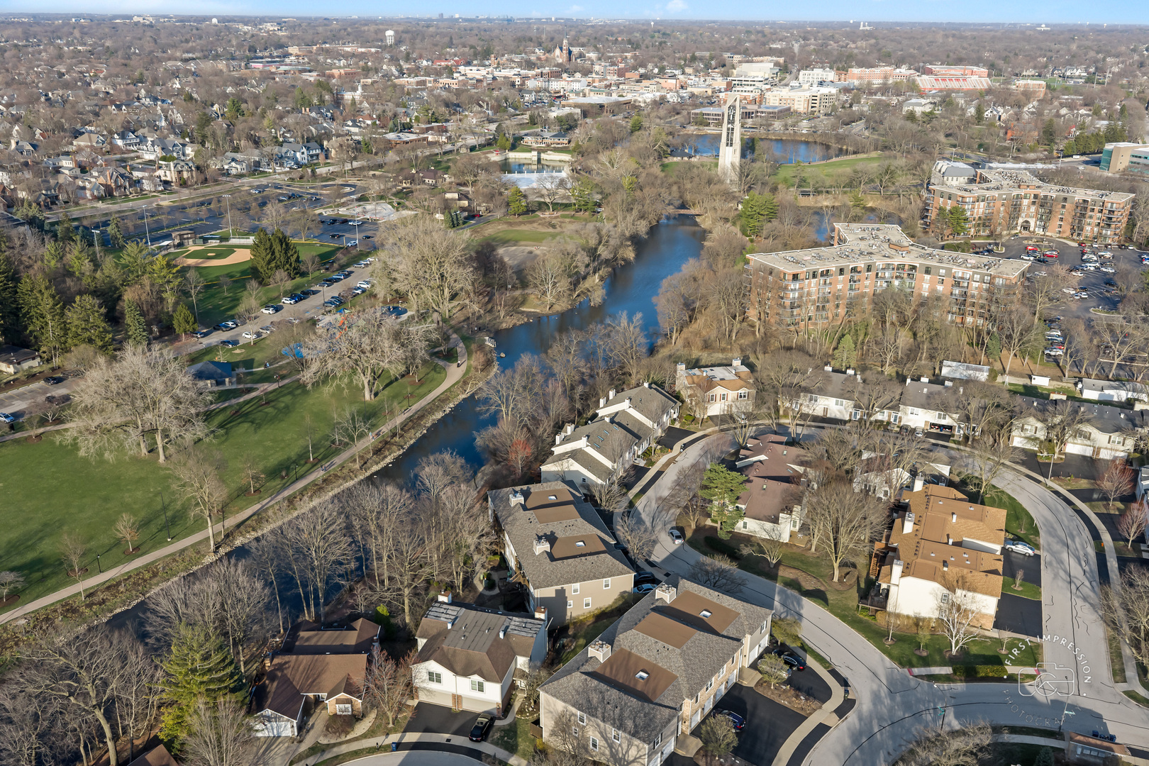 530 RIVER FRONT Circle Unit: 608