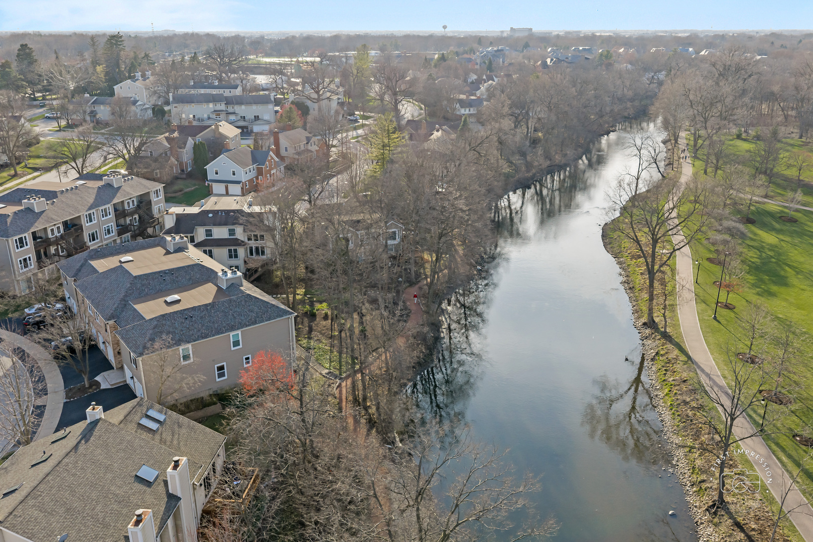 530 RIVER FRONT Circle Unit: 608