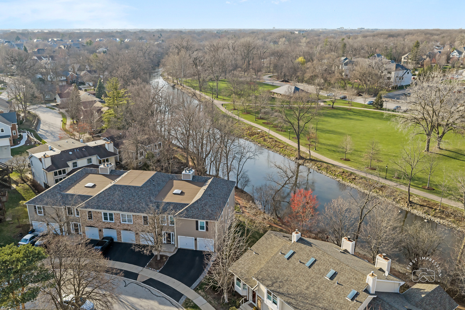530 RIVER FRONT Circle Unit: 608
