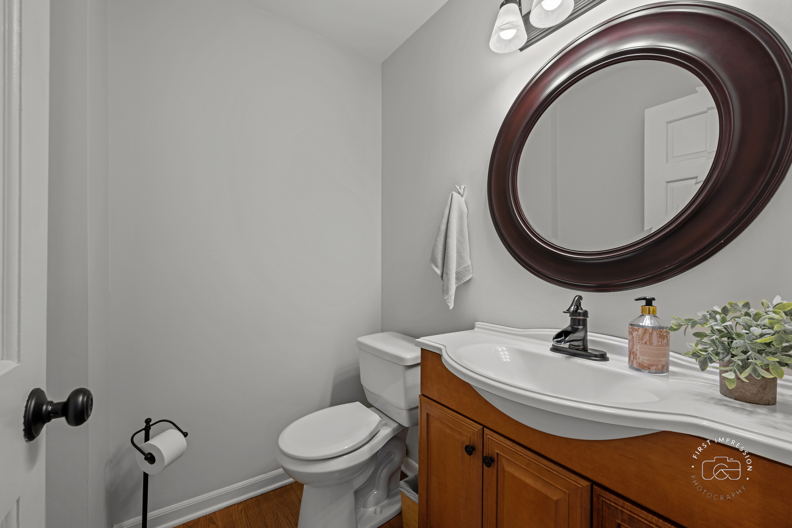 530 RIVER FRONT Circle Unit: 608