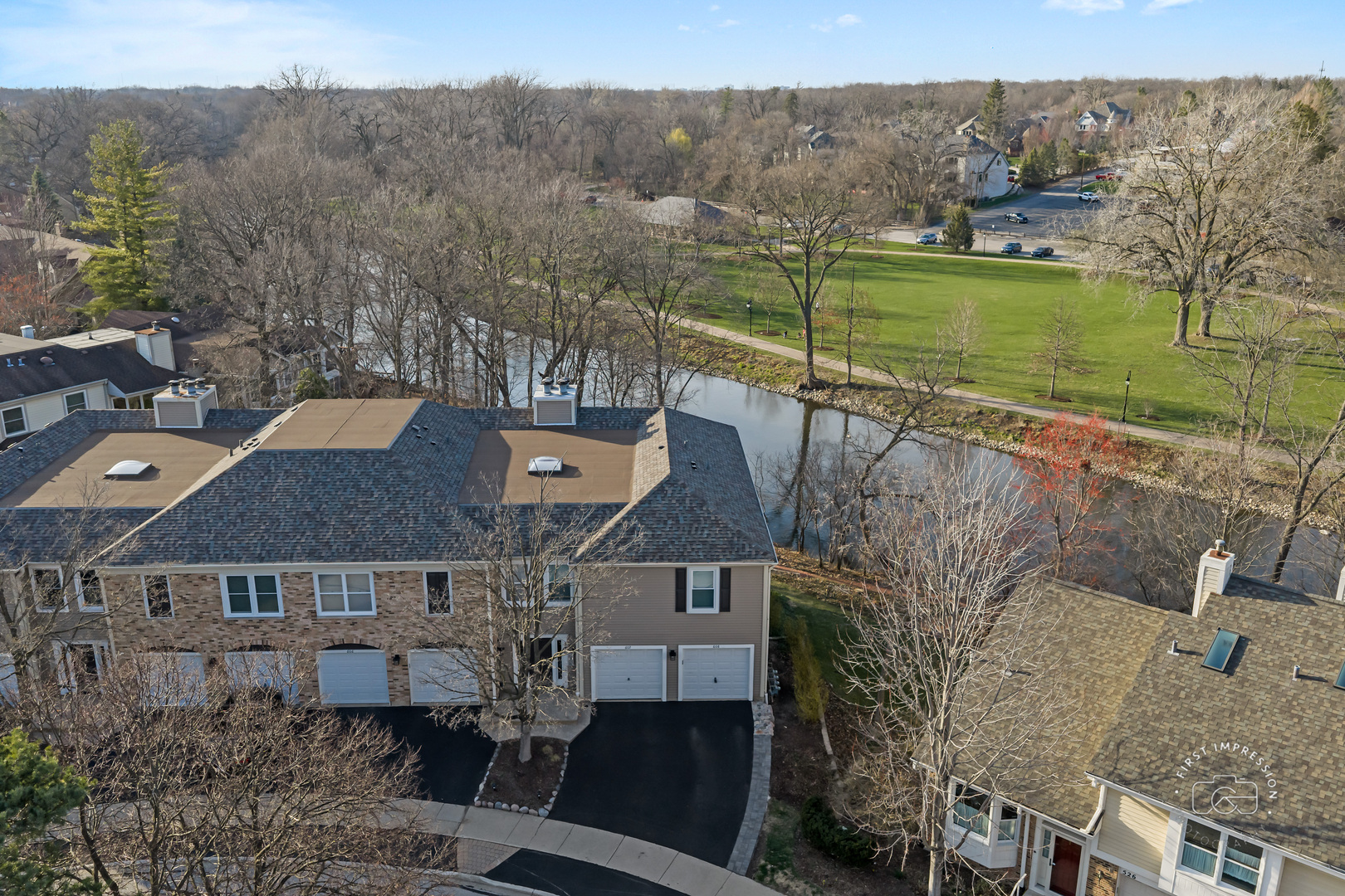 530 RIVER FRONT Circle Unit: 608