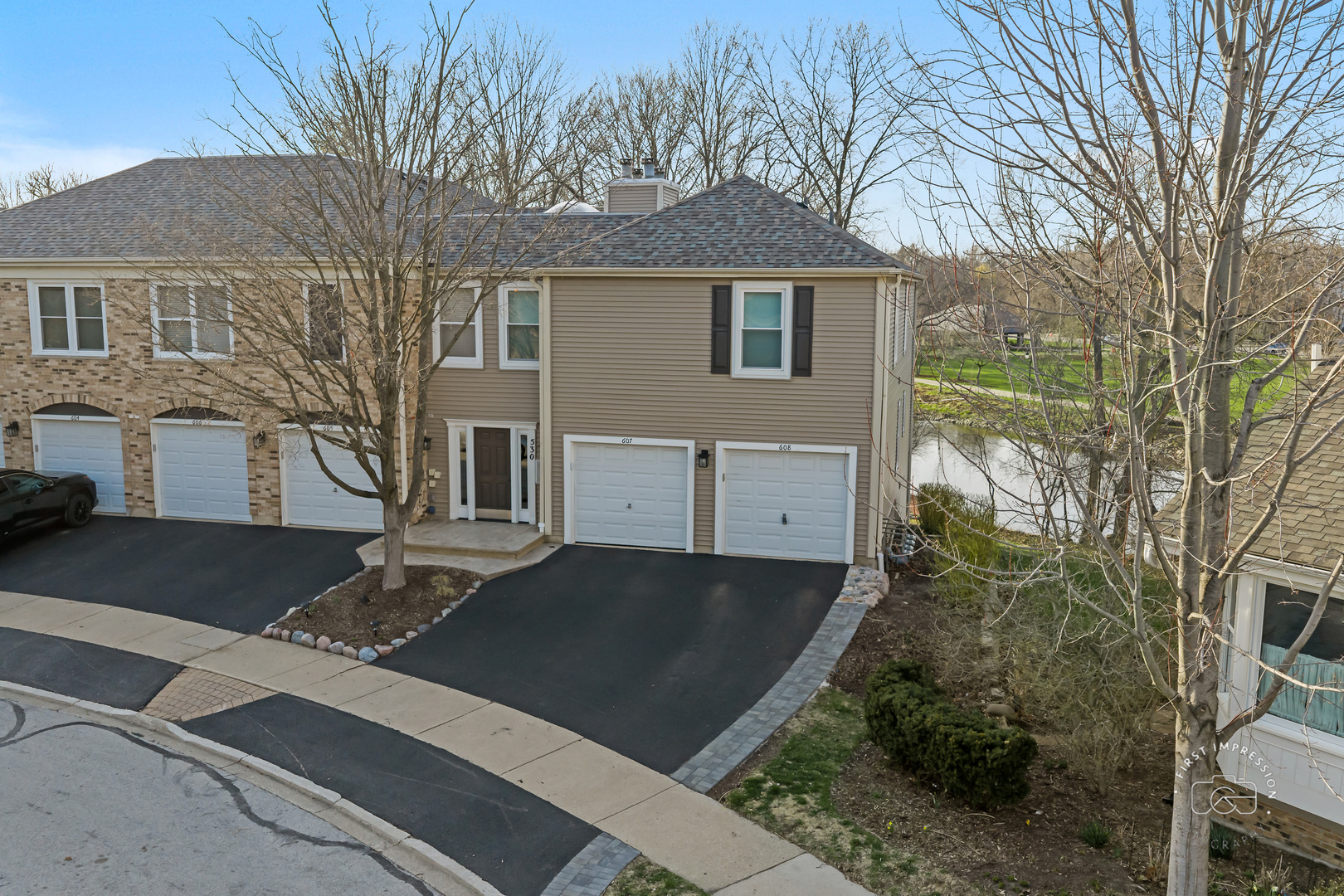 530 RIVER FRONT Circle Unit: 608